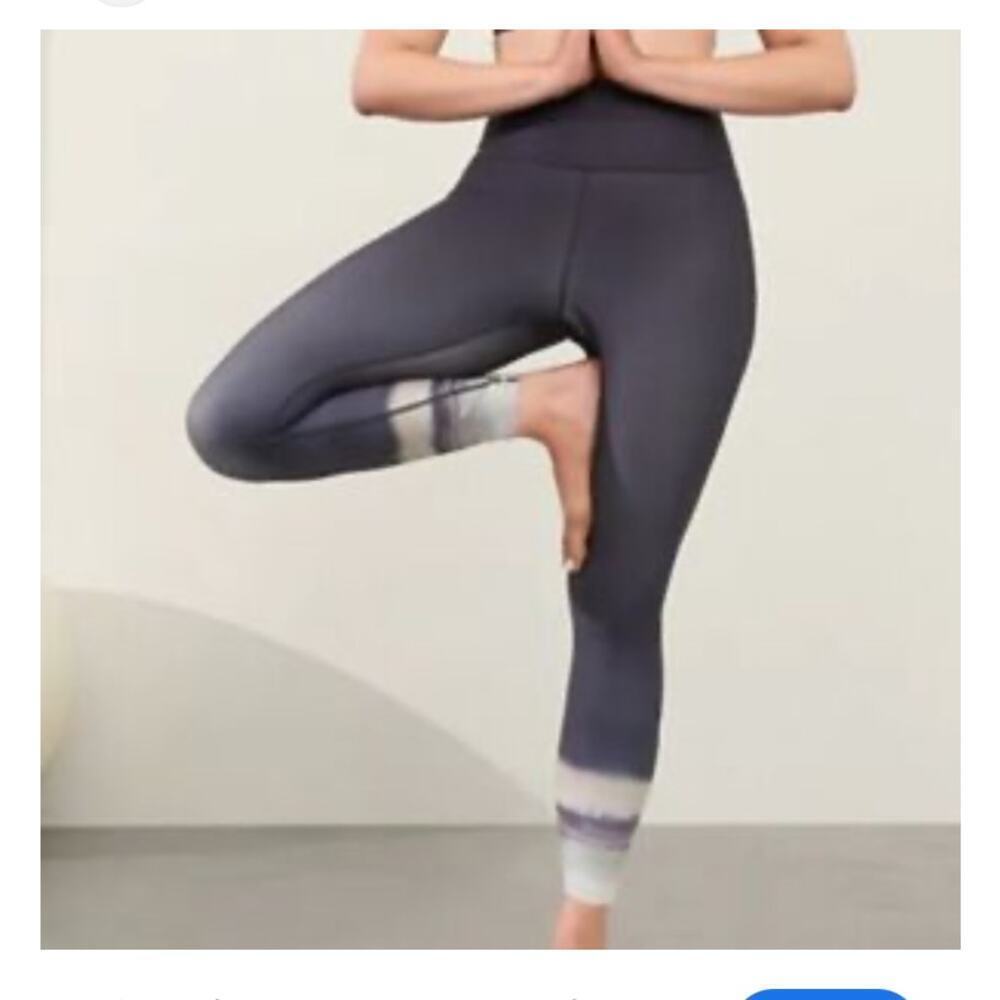 Athleta Elation 7/8 Tights Leggings Size Large Purple Blue